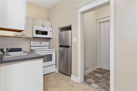 $659,000 | 1017 West 39th Street, Kansas City, MO 64111