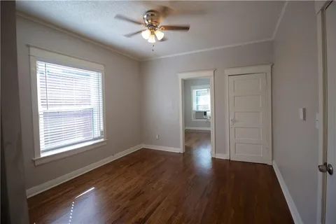 $659,000 | 1017 West 39th Street, Kansas City, MO 64111