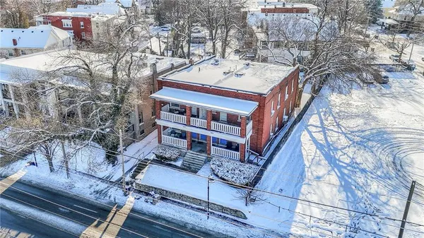 $659,000 | 1017 West 39th Street, Kansas City, MO 64111