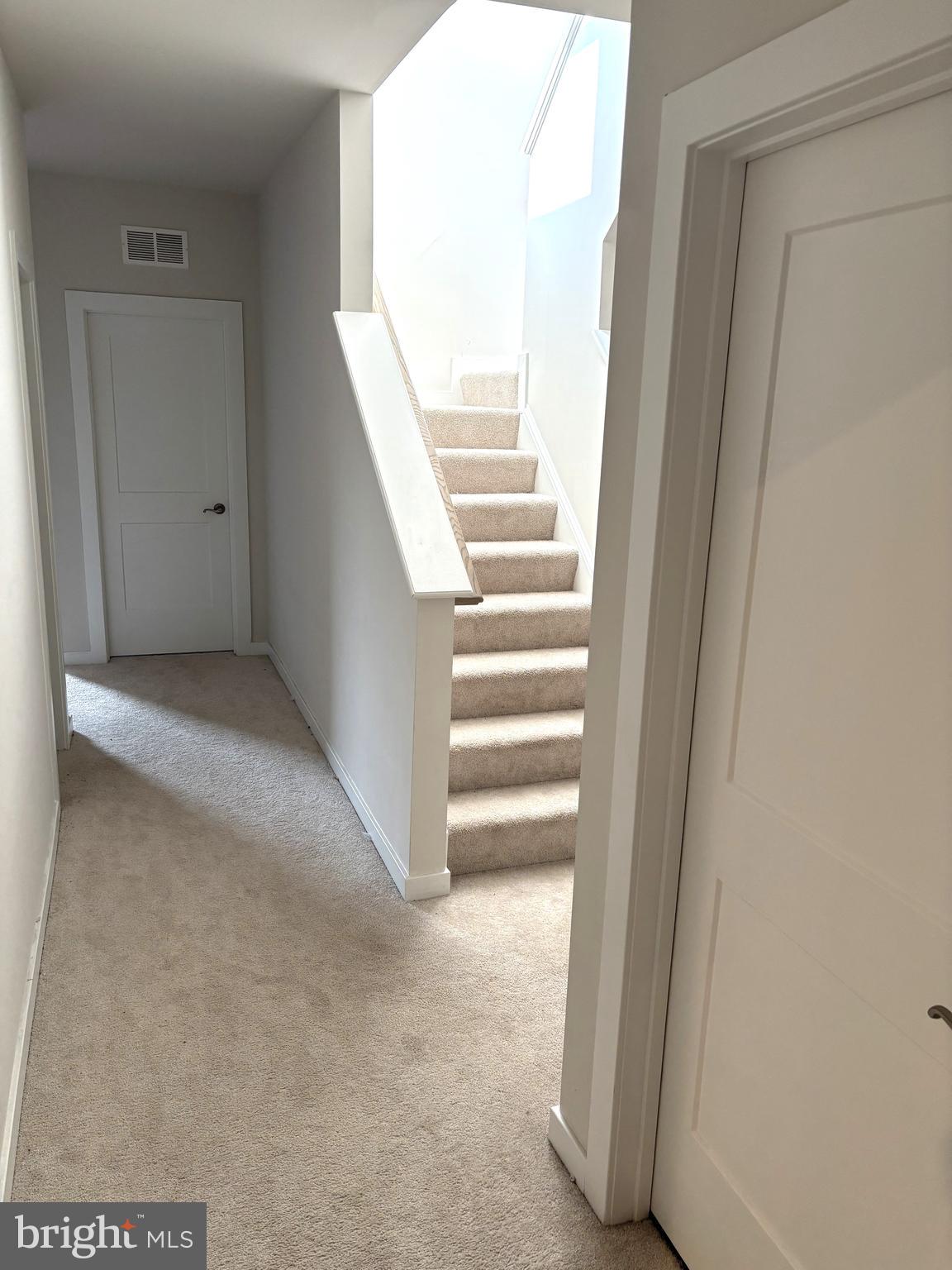 14130 Gypsum Loop Chantilly, VA 20151 - Photo 34 of 38