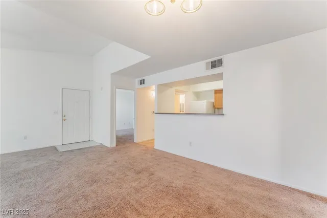 $1,465 | 6650 West Warm Springs Road, Unit 2134, Las Vegas, NV 89118