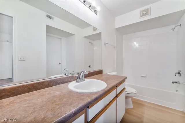 $1,465 | 6650 West Warm Springs Road, Unit 2134, Las Vegas, NV 89118