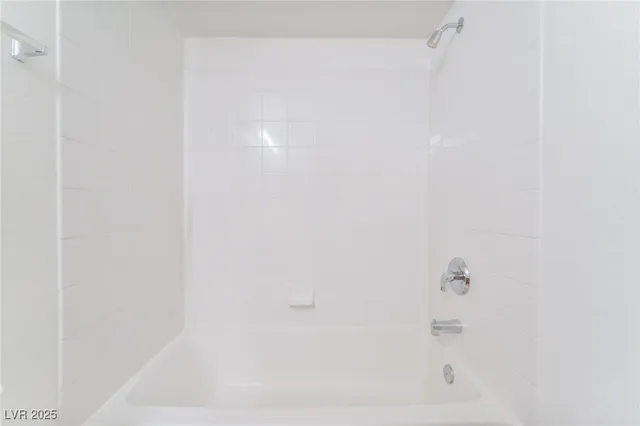 $1,465 | 6650 West Warm Springs Road, Unit 2134, Las Vegas, NV 89118