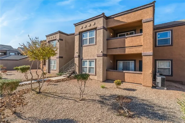 $1,465 | 6650 West Warm Springs Road, Unit 2134, Las Vegas, NV 89118