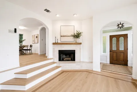 a view of a livingroom with a fireplace
