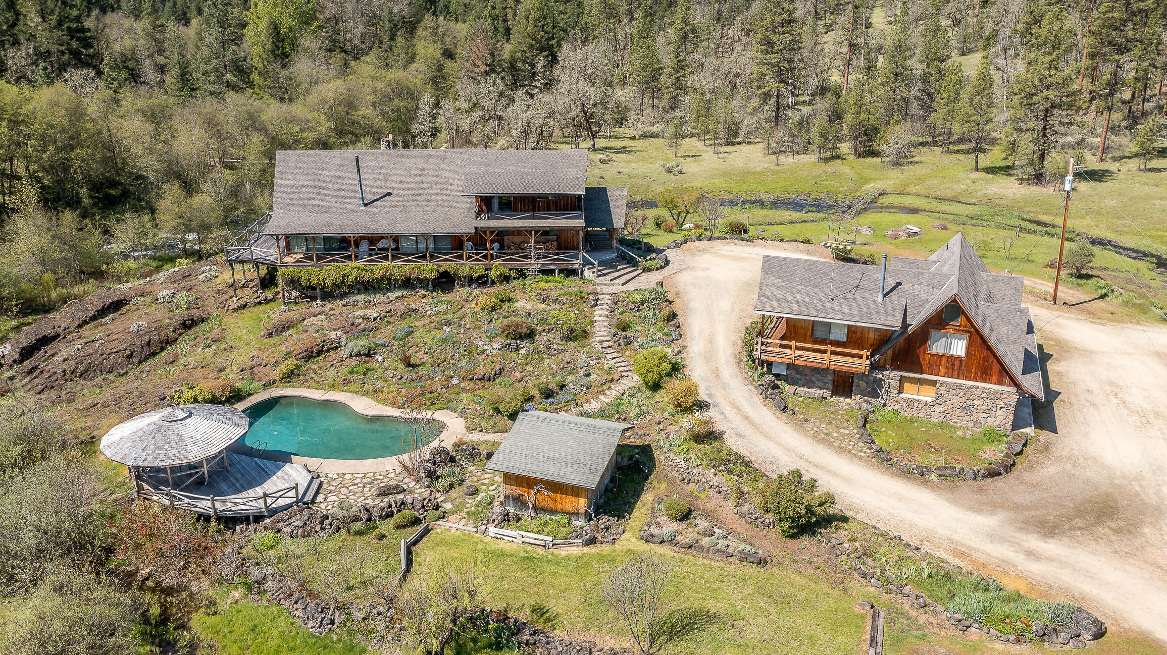 2805 Cobleigh Road Eagle Point, OR 97524 - Photo 49 of 49 DJI_0046