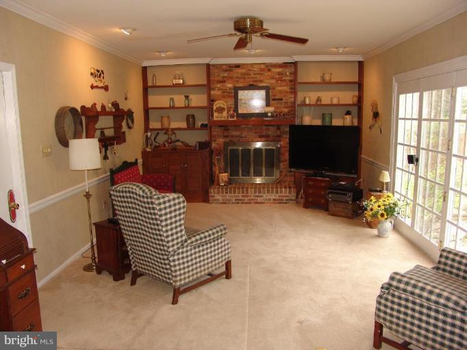 9868 Natick Road Burke, VA 22015 - Photo 9 of 15 Family Room