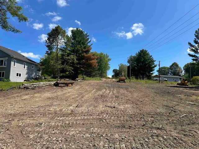 $219,900 | L15-mockingbird Whippoorwill Court, La Valle, WI 53941