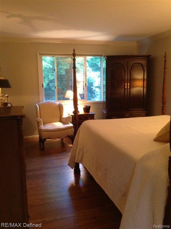 1423 Oakstone Drive Rochester, MI 48309 - Photo 13 of 23 Master suite with lrg windows