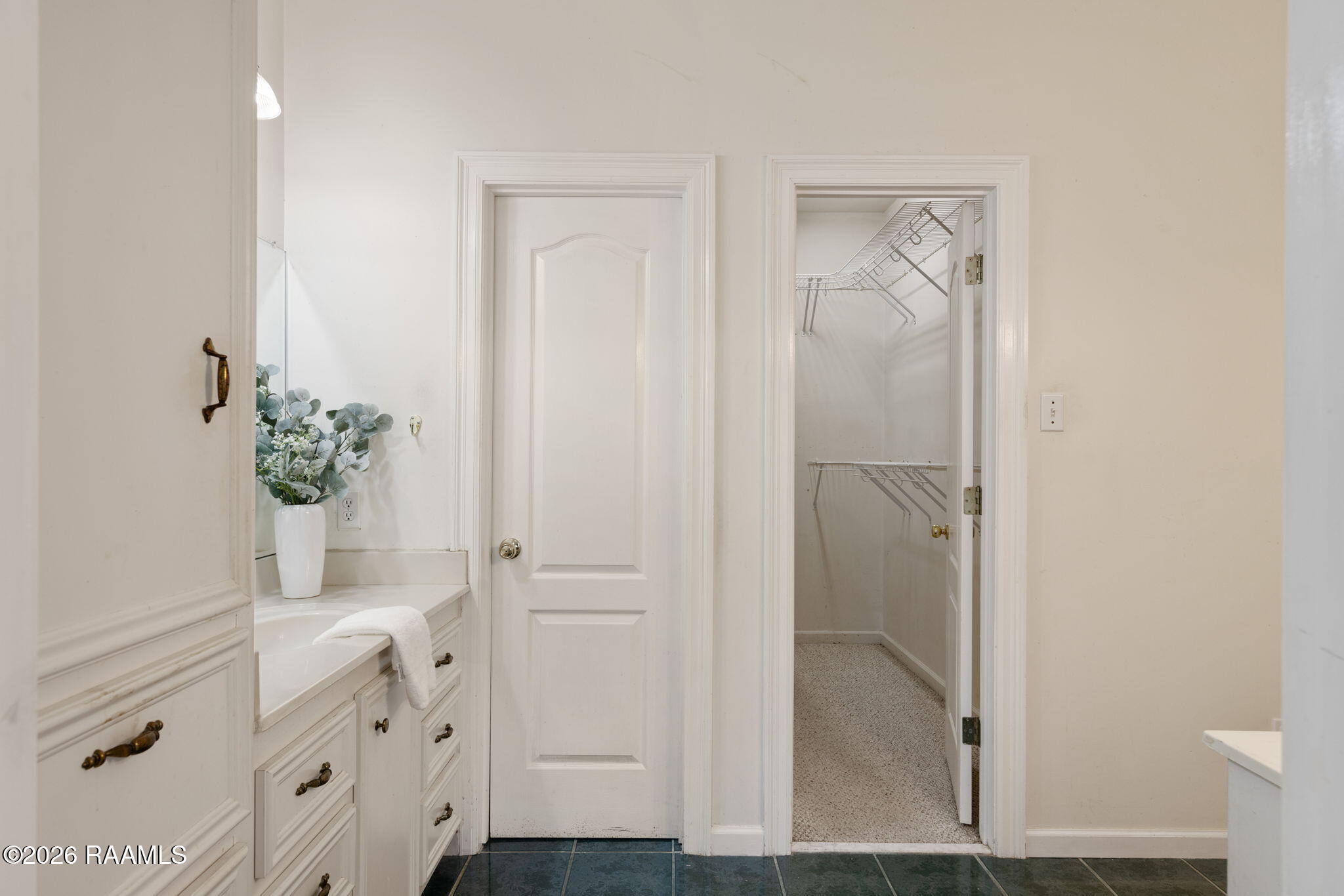 509 Bellevue Plantation Road Lafayette, LA 70503 - Photo 19 of 49 Primary Bathroom
