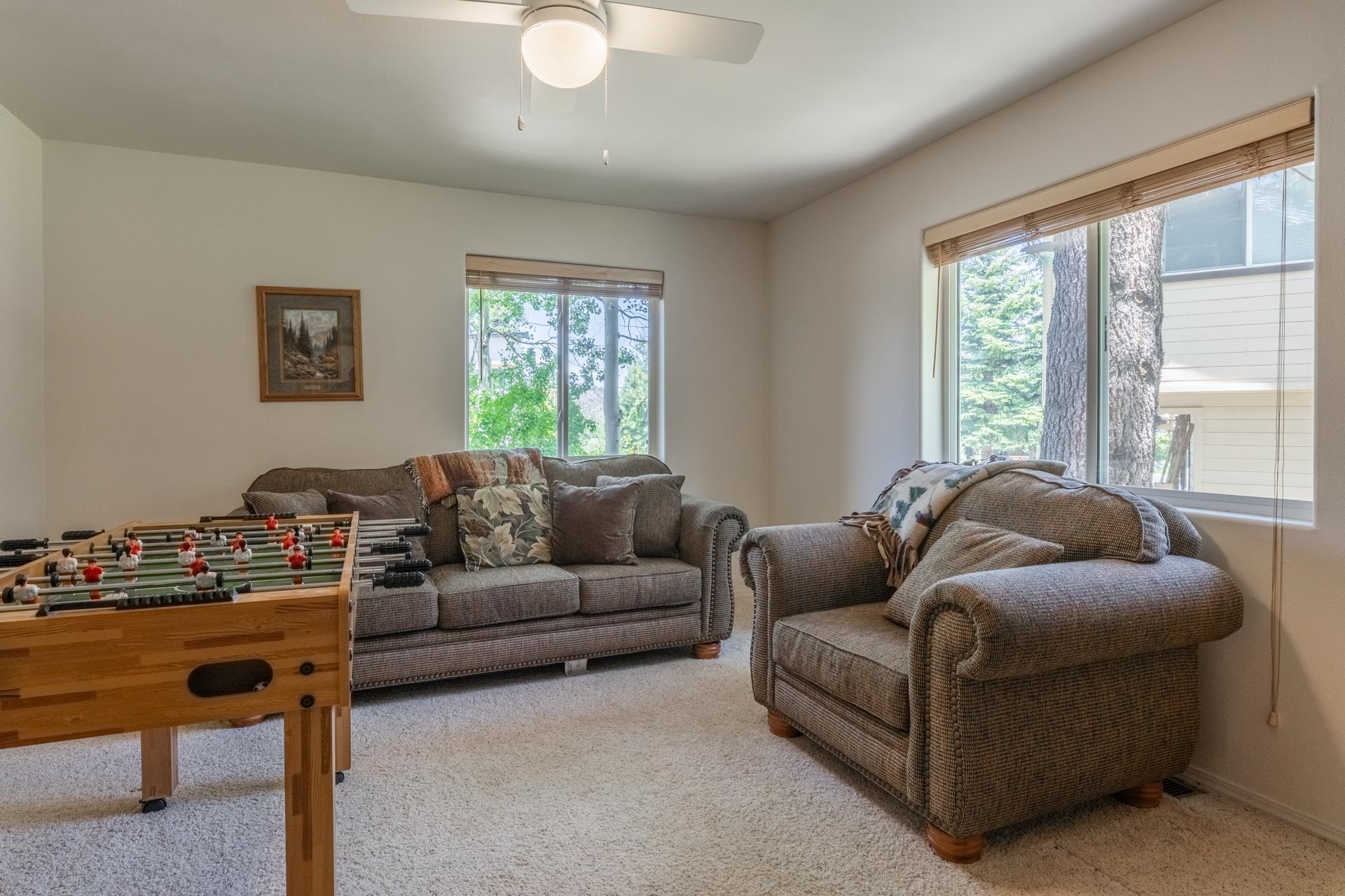 372 Wagon Wheel Road Mammoth Lakes, CA 93546 - Photo 37 of 50 a living room with furniture and a large window