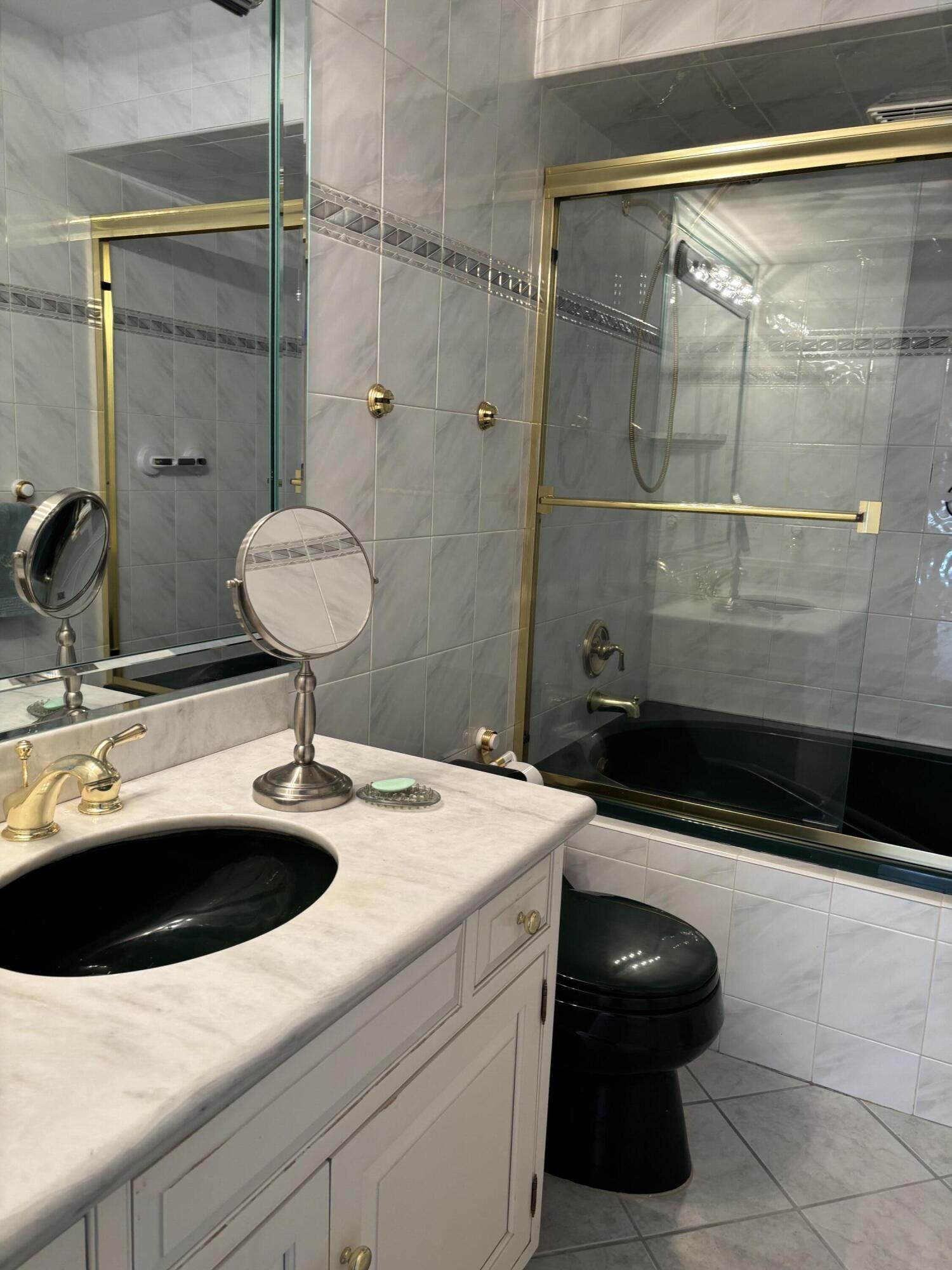 38 East Point Road Kunkletown, PA 18058 - Photo 20 of 51 main bath