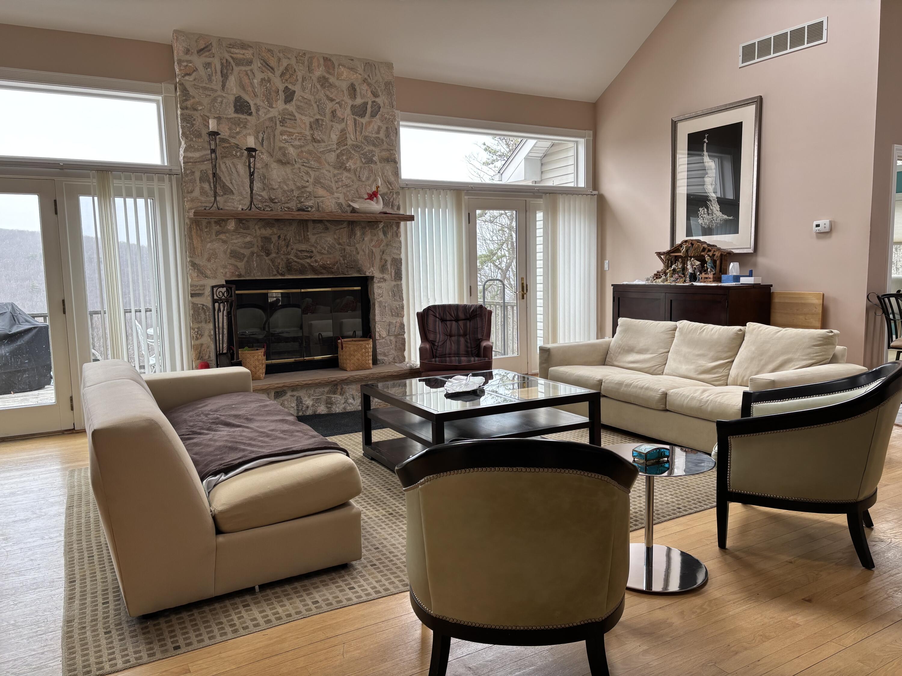 38 East Point Road Kunkletown, PA 18058 - Photo 34 of 51 living room