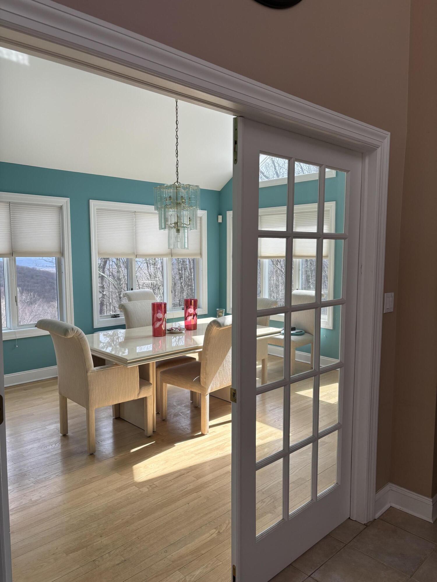38 East Point Road Kunkletown, PA 18058 - Photo 8 of 51 dining rm