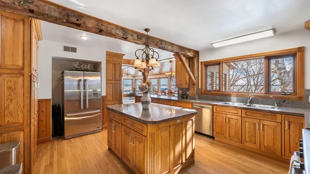 $799,000 | 7911 North Shore Drive, Spicer, MN 56288