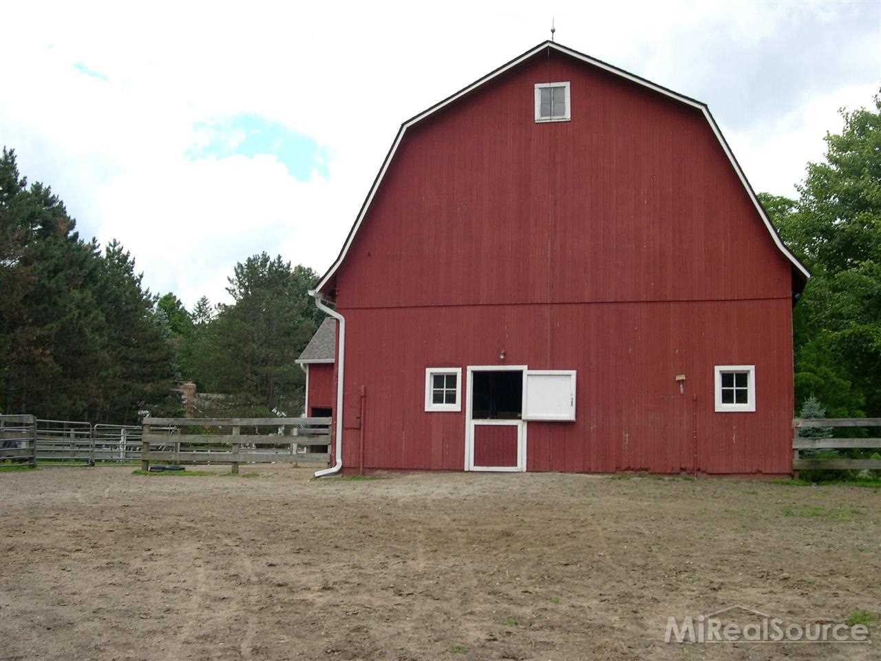 5800 Orion Road Rochester, MI 48306 - Photo 29 of 31