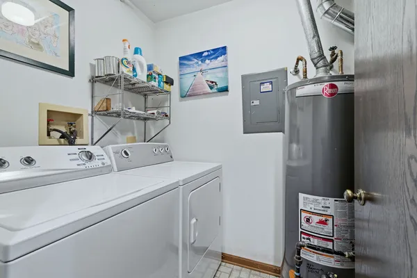 $265,000 | 1215 Williams Port Drive, Unit 2, Westmont, IL 60559