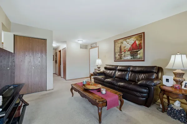 $265,000 | 1215 Williams Port Drive, Unit 2, Westmont, IL 60559