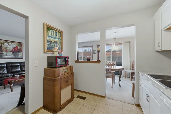 $265,000 | 1215 Williams Port Drive, Unit 2, Westmont, IL 60559