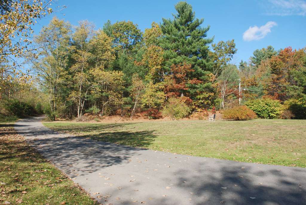 208-a And B Windham Road Pelham, NH 03076 - Photo 2 of 37