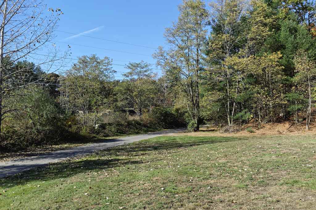 208-a And B Windham Road Pelham, NH 03076 - Photo 23 of 37