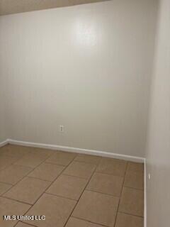 6525 Jasmine Street, Unit 3 Moss Point, MS 39563 - Photo 16 of 27 BR2-1