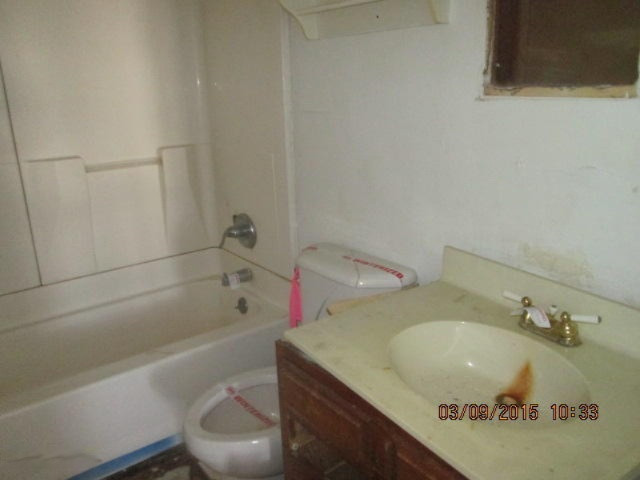 1614 Miller Road Kalamazoo, MI 49001 - Photo 16 of 23 IMG_5901.JPG