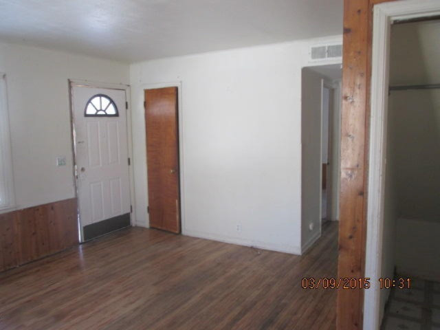 1614 Miller Road Kalamazoo, MI 49001 - Photo 5 of 23 IMG_5888.JPG