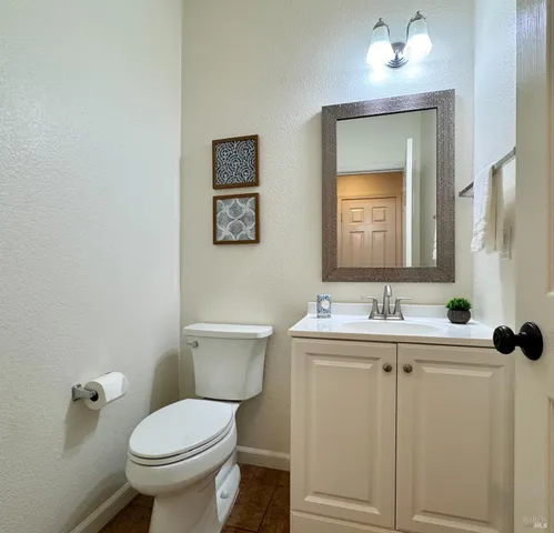 $749,000 | 2010 Appollo Court, Napa, CA 94559