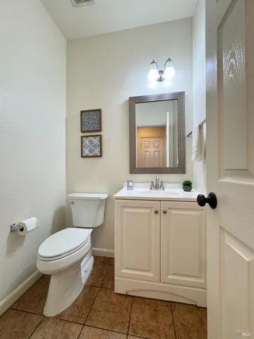 $749,000 | 2010 Appollo Court, Napa, CA 94559