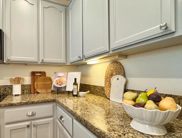 $749,000 | 2010 Appollo Court, Napa, CA 94559