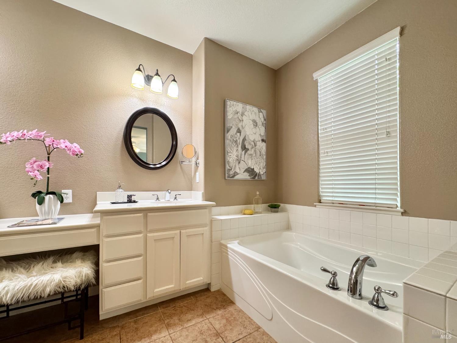 2010 Appollo Court Napa, CA 94559 - Photo 35 of 44