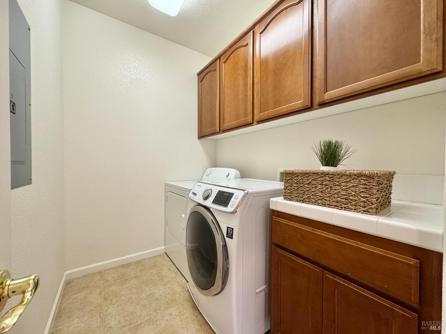 2010 Appollo Court Napa, CA 94559 - Photo 37 of 44