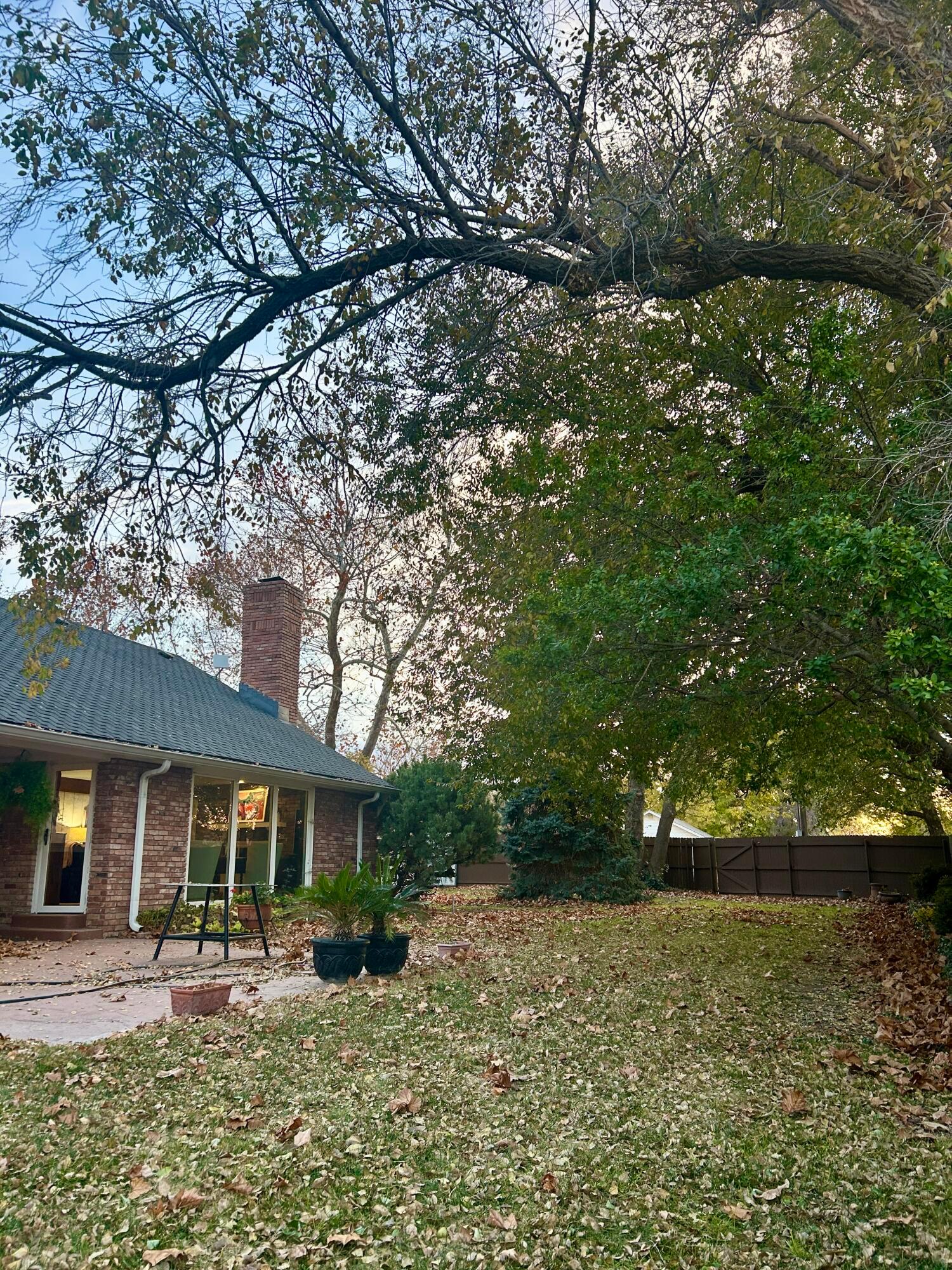 201 East 4th Street Higgins, TX 79046 - Photo 25 of 27 a front view of a house with garden