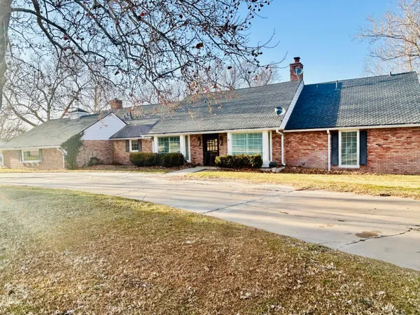 a front view of house with yard