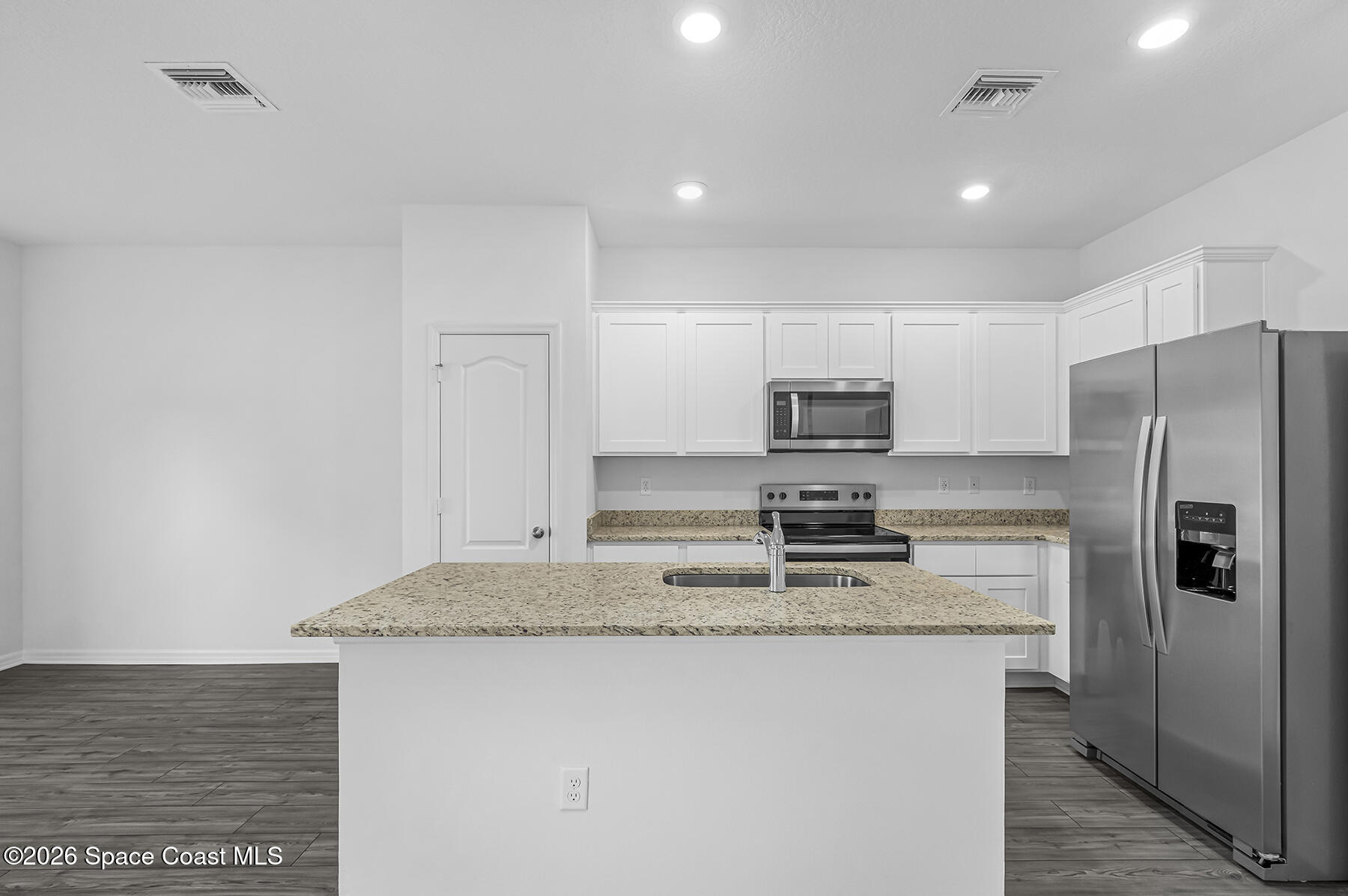 810 Degroodt Road Southwest, Unit 37 Palm Bay, FL 32908 - Photo 7 of 17 Florida_Braden_L_007