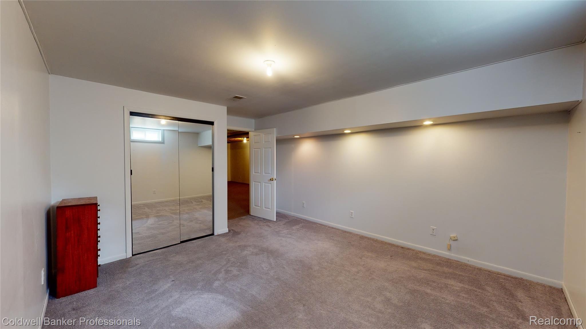 1191 West Sutton Road Metamora, MI 48455 - Photo 56 of 63 basement bedroom 3.jpg