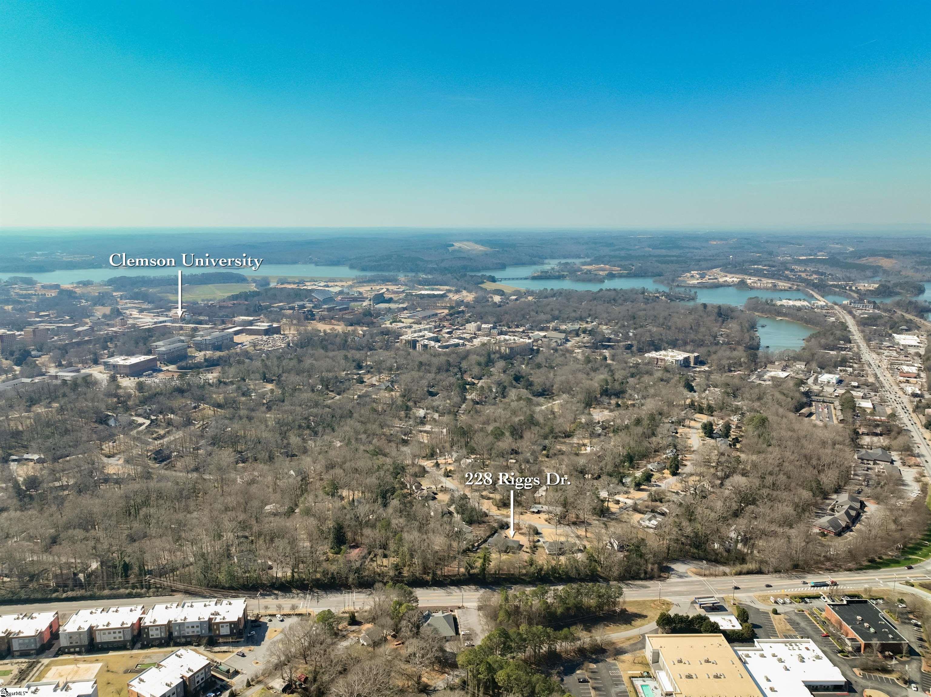 228 Riggs Drive Clemson, SC 29631 - Photo 3 of 33