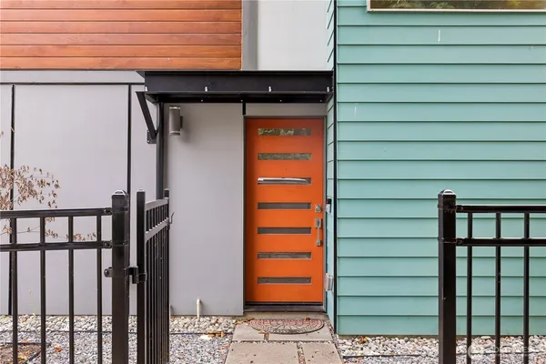 $5,000 | 2035A Northwest 62nd Street, Seattle, WA 98107