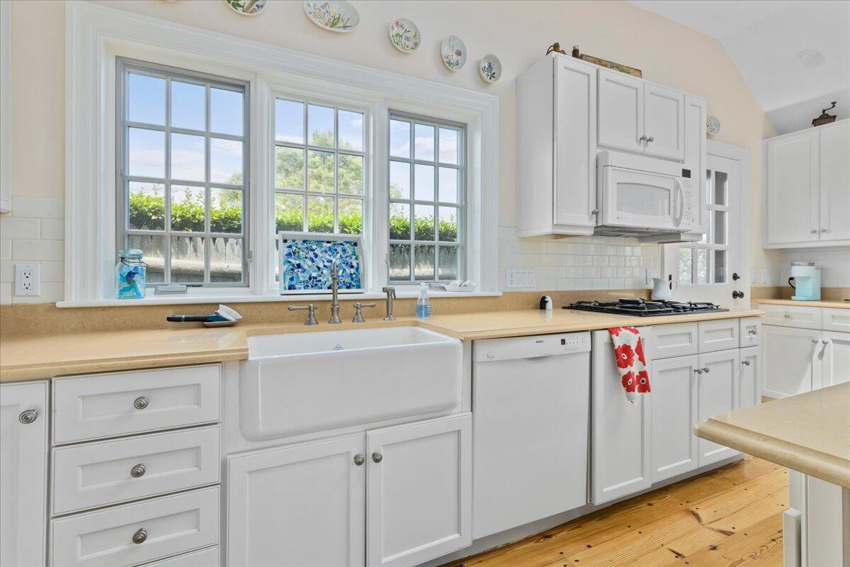 162 Shore Road Chatham, MA 02633 - Photo 12 of 59 11-162Sho-146