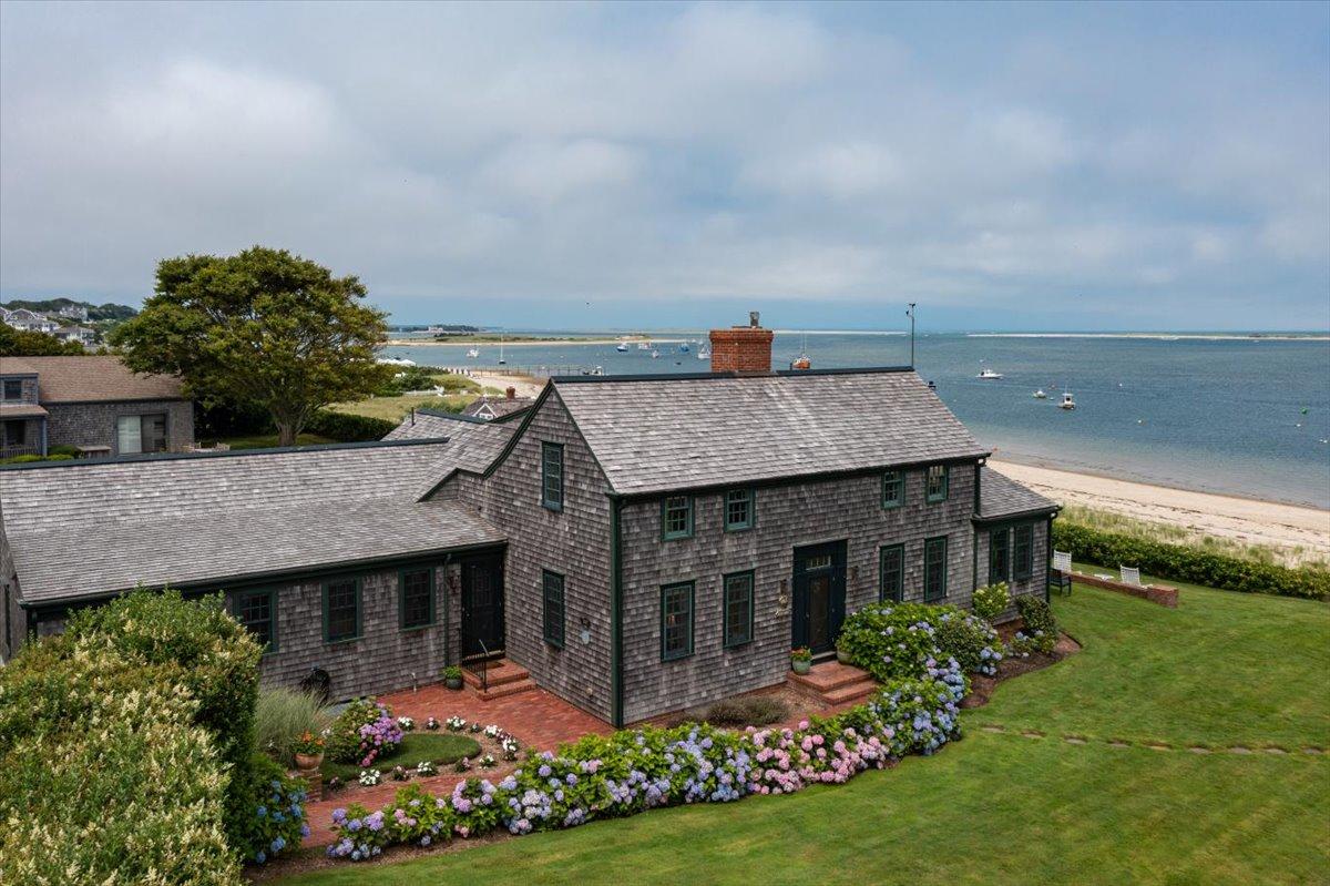 162 Shore Road Chatham, MA 02633 - Photo 6 of 59 81-162Sho-124