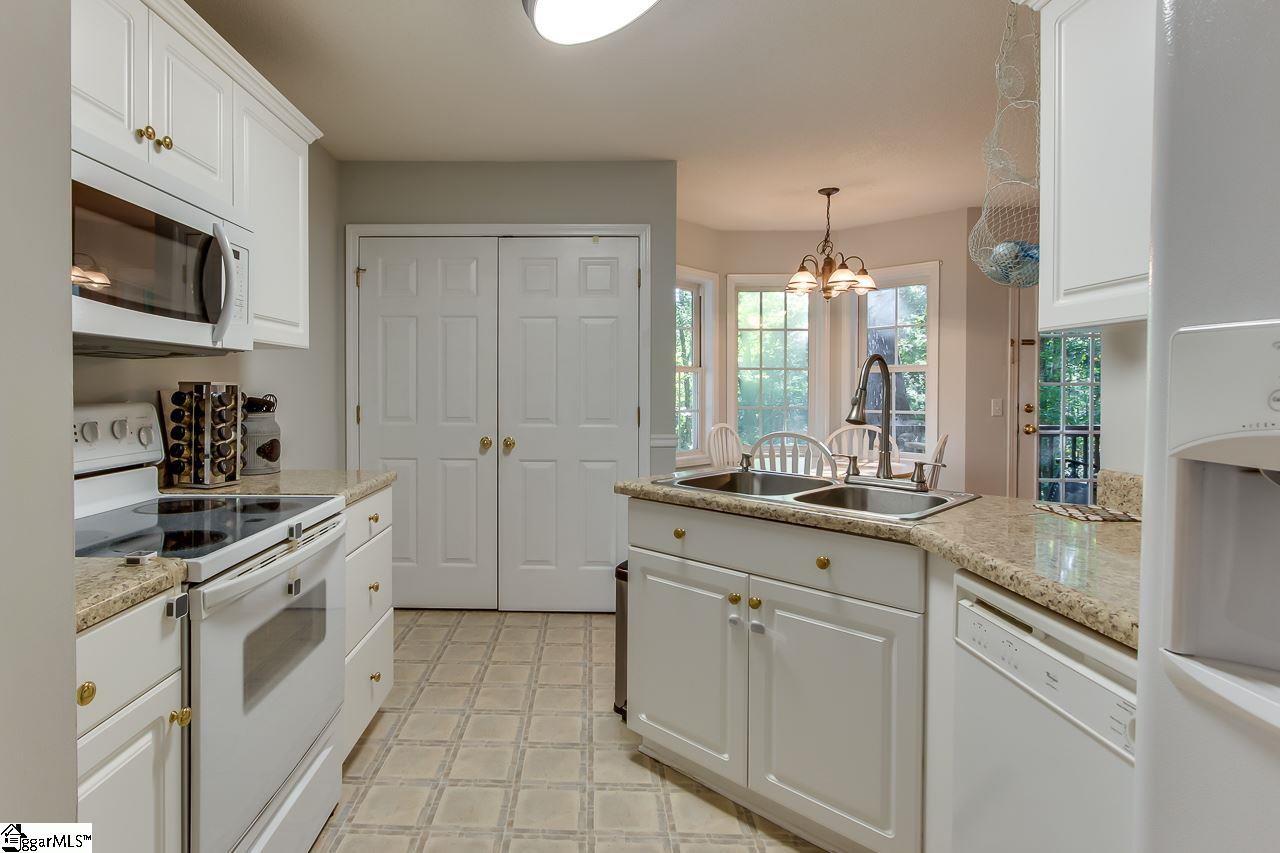 420 Ridgeway Court Easley, SC 29640 - Photo 12 of 36