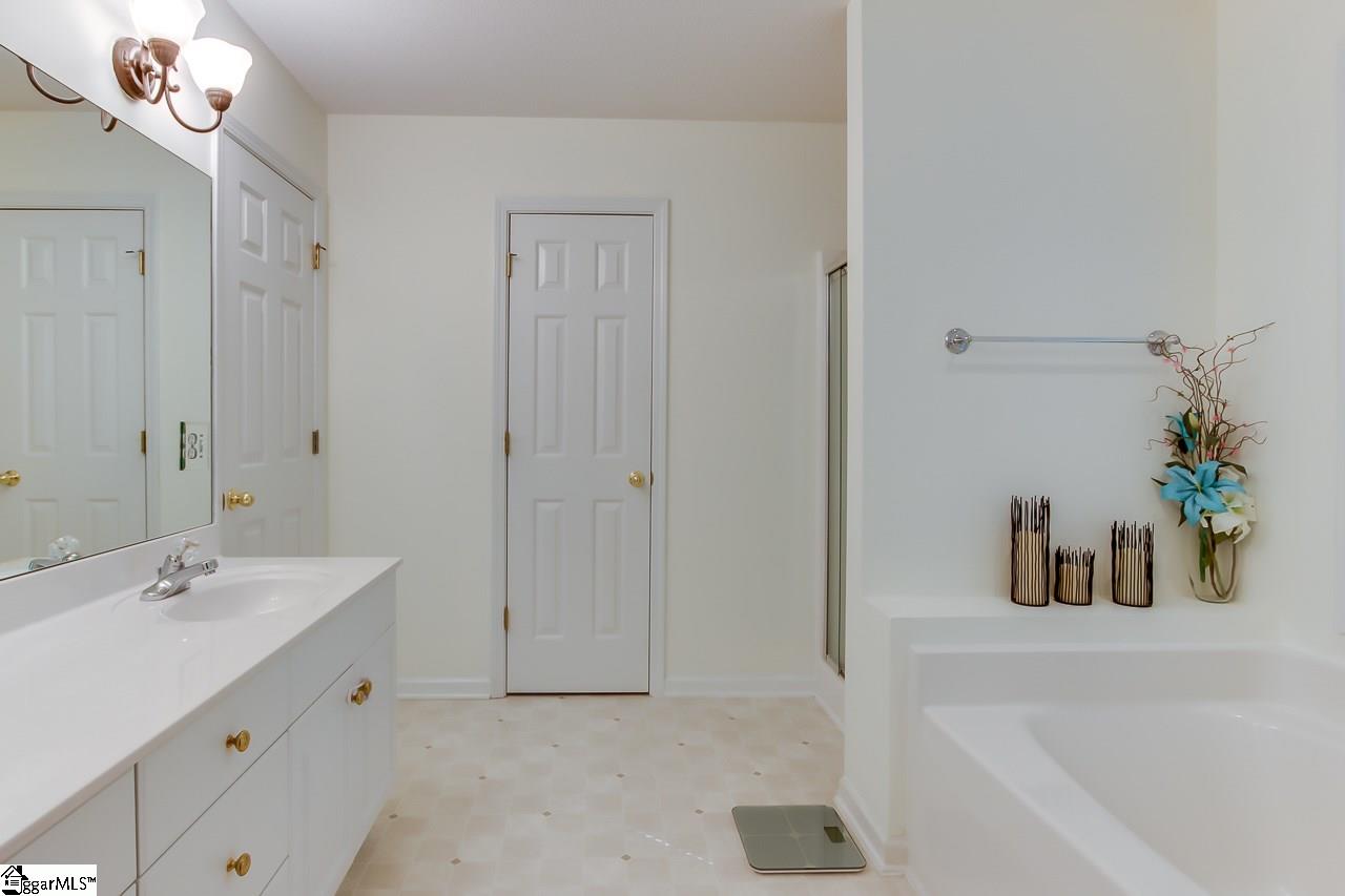 420 Ridgeway Court Easley, SC 29640 - Photo 23 of 36