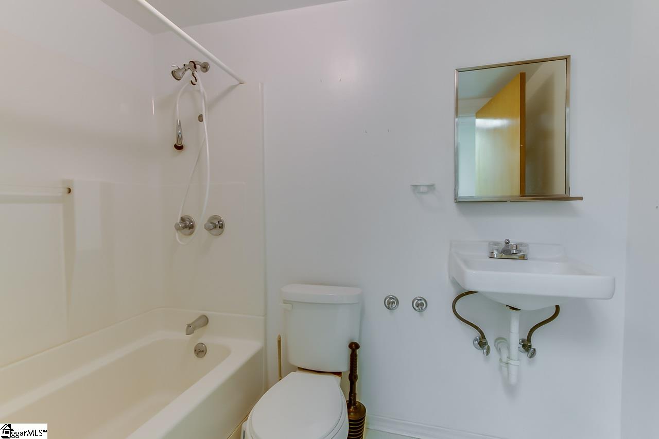 420 Ridgeway Court Easley, SC 29640 - Photo 31 of 36