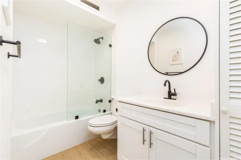 $500,000 | 555 University Avenue, Unit 3503, Honolulu, HI 96826