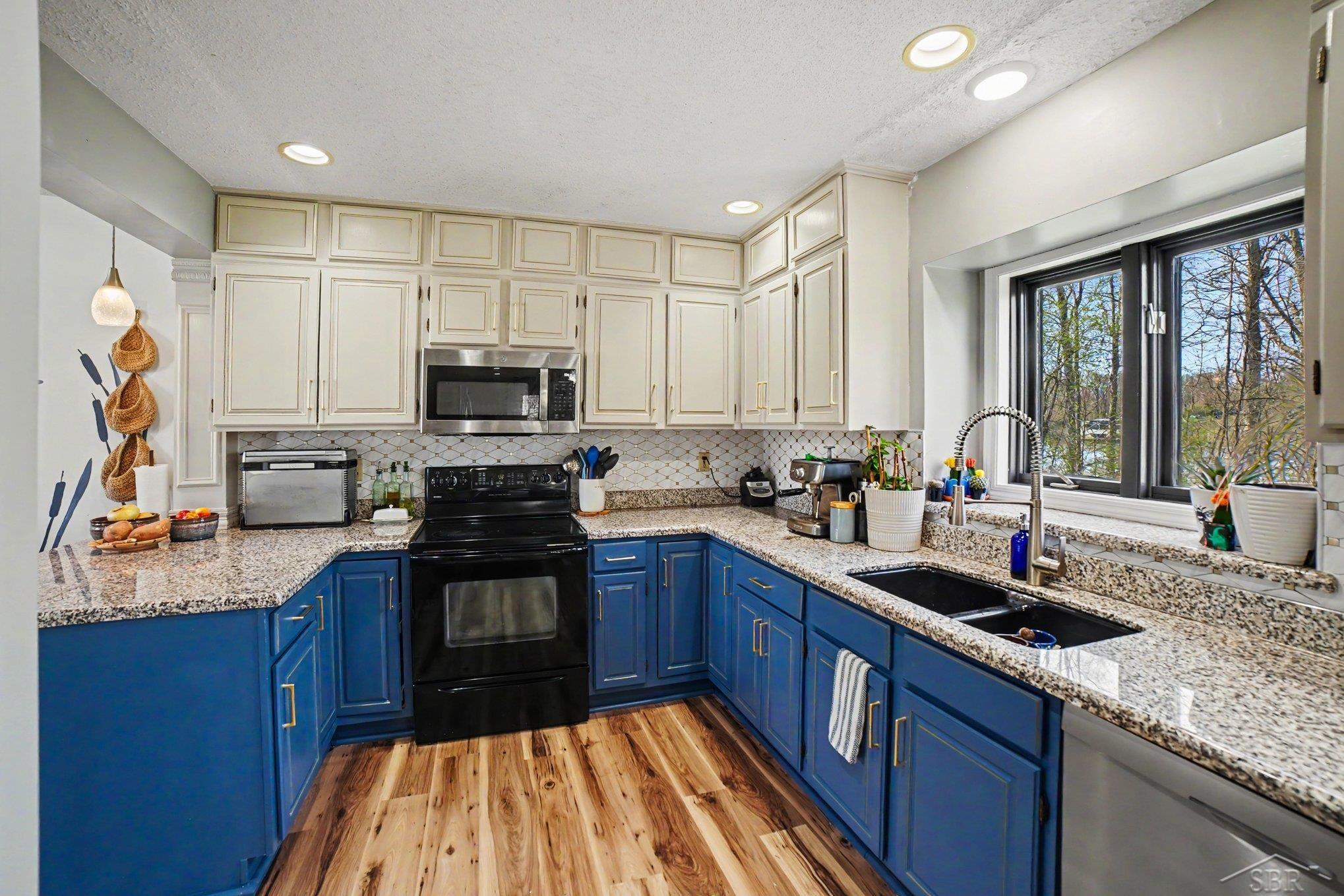 5089 North Fox Road Sanford, MI 48657 - Photo 6 of 44