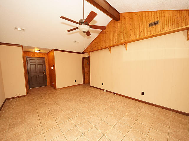 82 Princeton Road Goose Creek, SC 29445 - Photo 6 of 27 Family Room