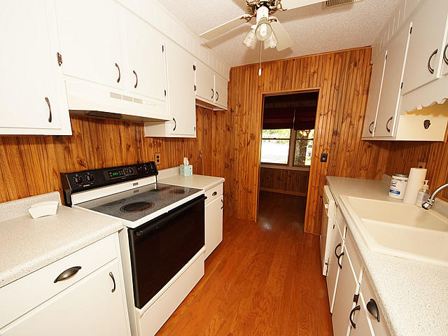 82 Princeton Road Goose Creek, SC 29445 - Photo 7 of 27 Kitchen