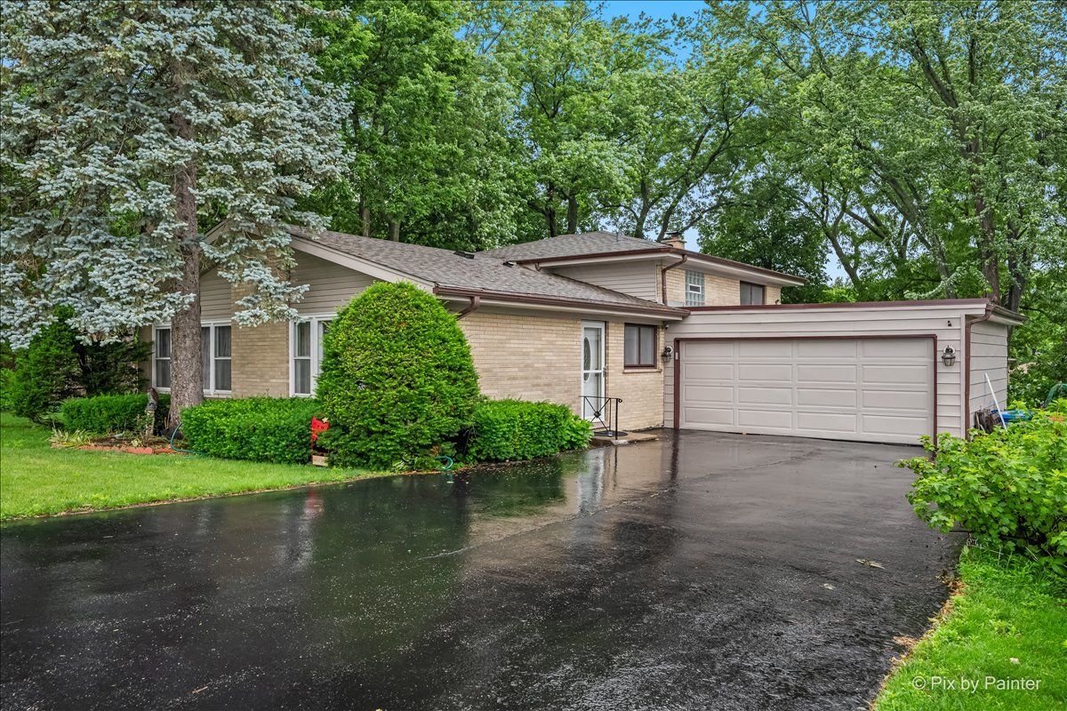 2530 Old Glenview Road Wilmette, IL 60091 - Photo 1 of 35