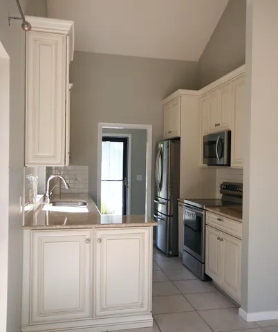 $4,800 | 141 Seashore Drive, Jupiter, FL 33477